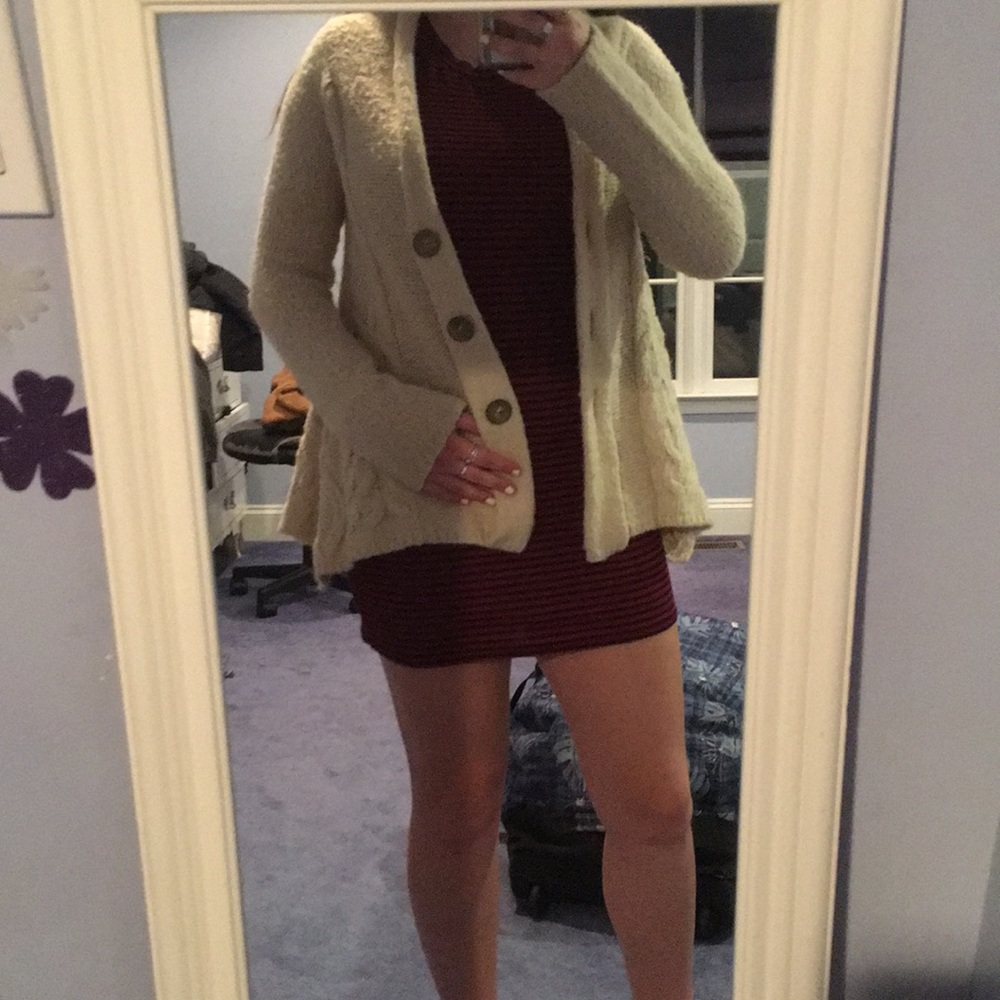 sweater - Picture 2 of 2